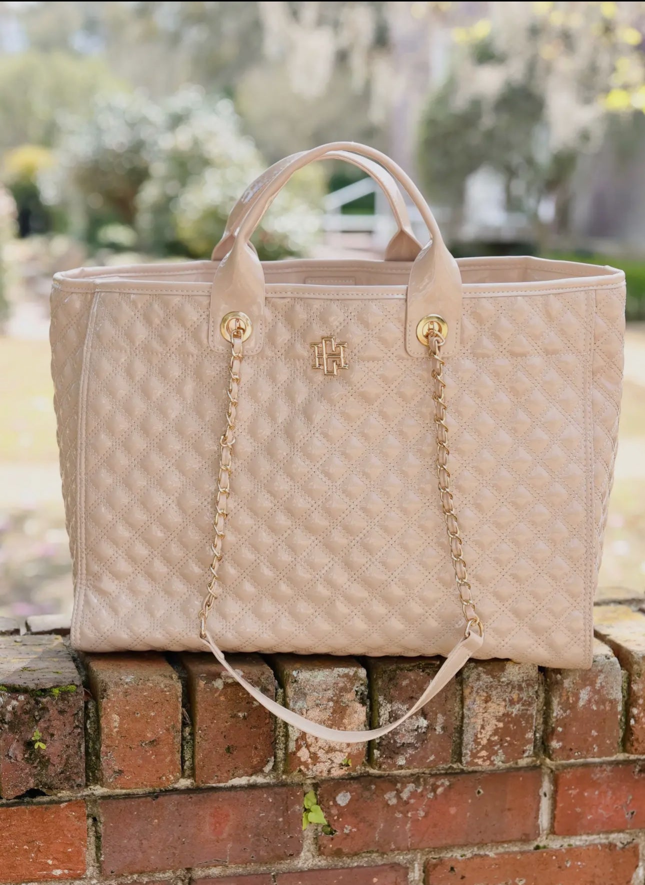 Caroline Hill Melissa Tote Nude Patent Sq