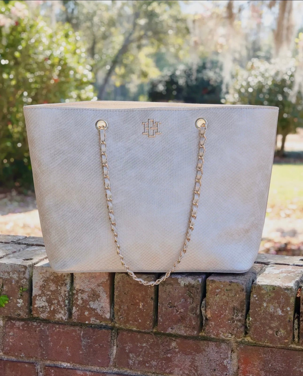 Caroline Hill Tote Shimmer Champagne