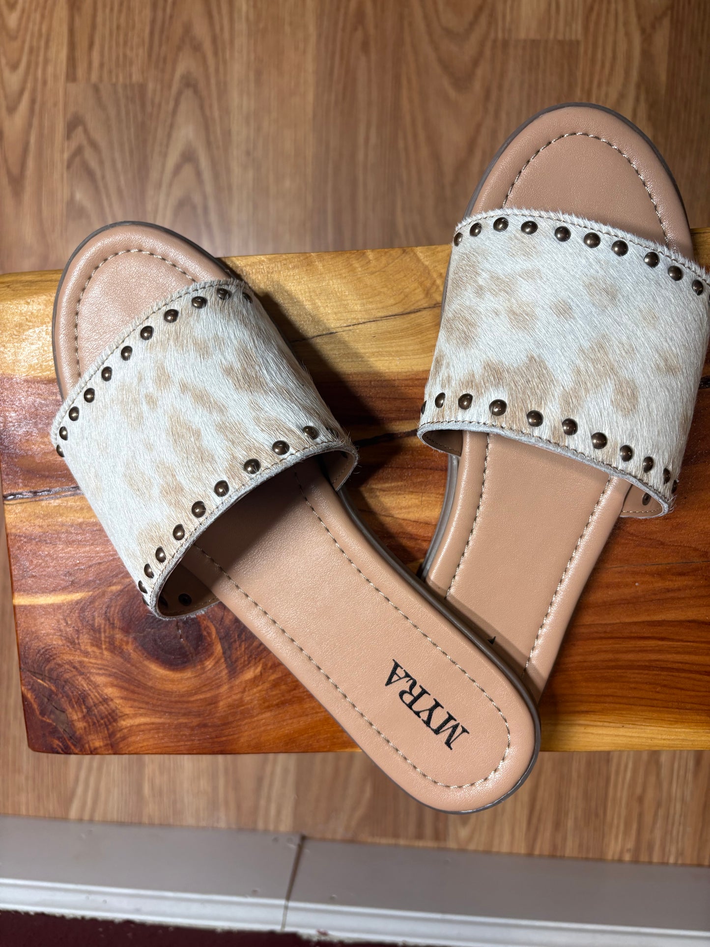 Myra Lettie Ridge in Light Hide