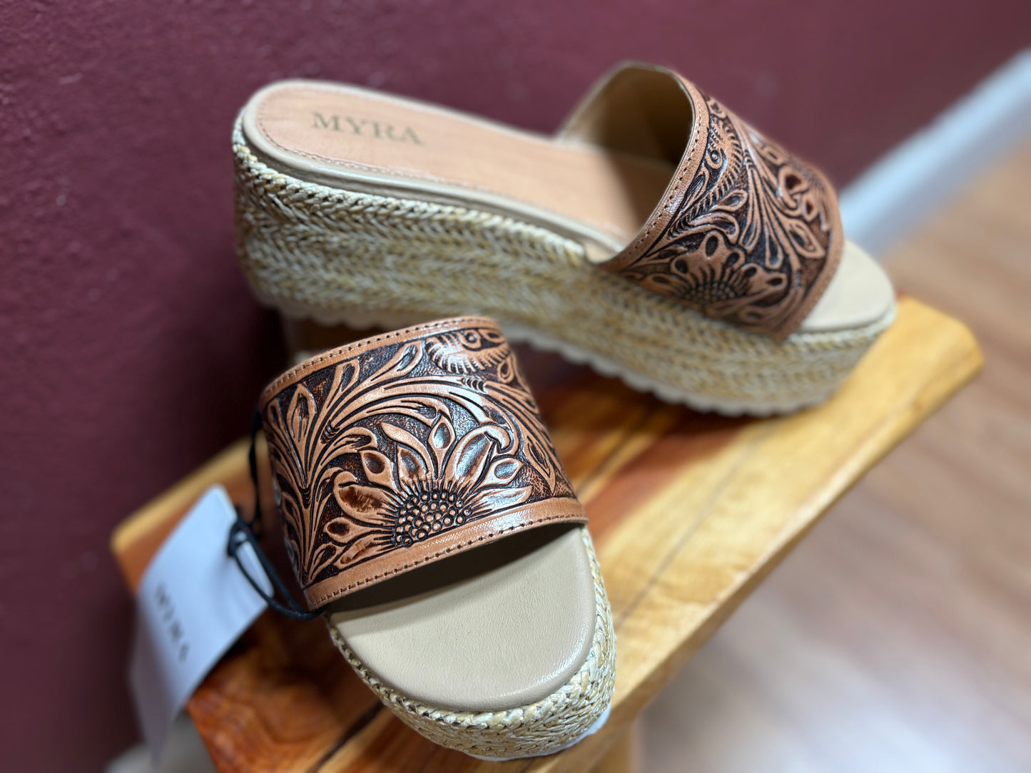 Myra Gloriana Canyon Platform Sandals In Natural